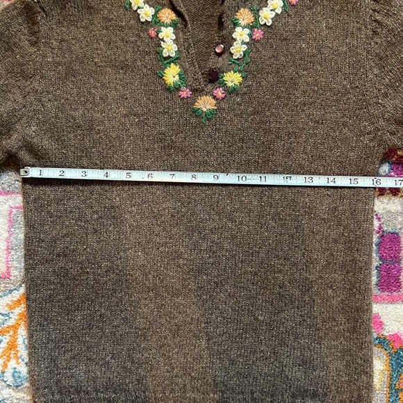 Vintage Susan Bristol Wool Sweater with Embroidered Flowers - Picture 12 of 12